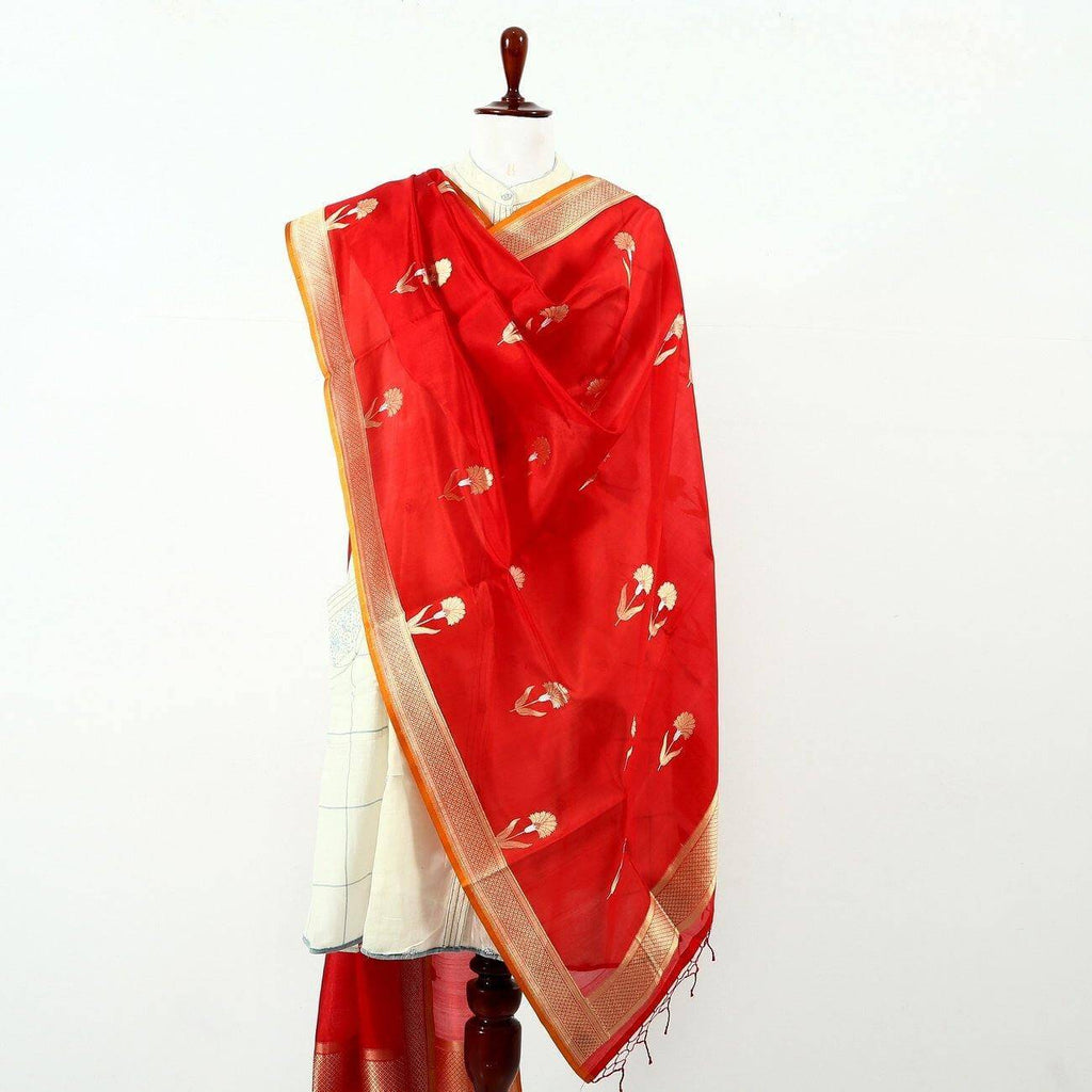 Red Handloom Silk Kadva Butta Dupatta - Mahaveers Sarees Pvt Ltd